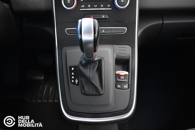 RENAULT Scénic TCe 140 CV EDC FAP Business